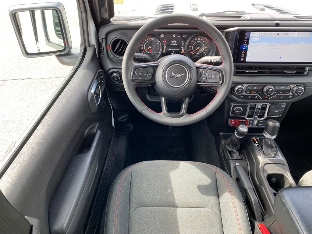 Used 2024 Jeep Gladiator Rubicon w/ Technology Group AWD/4WD image 31