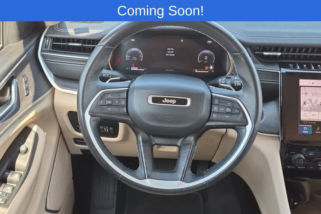 Used 2022 Jeep Grand Cherokee L Limited AWD/4WD image 23
