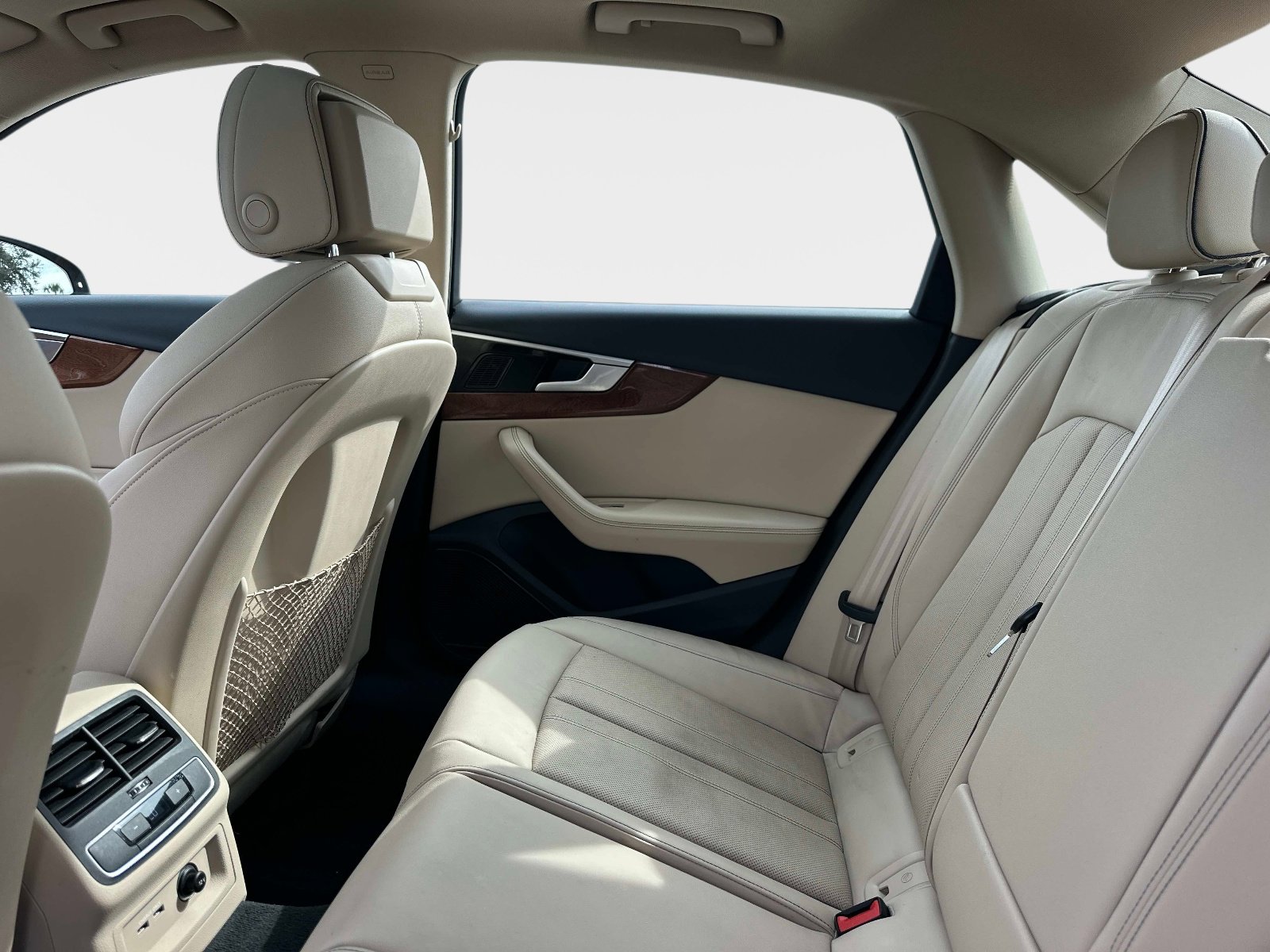 Used 2022 Audi A4 2.0T Premium Plus w/ Premium Plus Package image 14