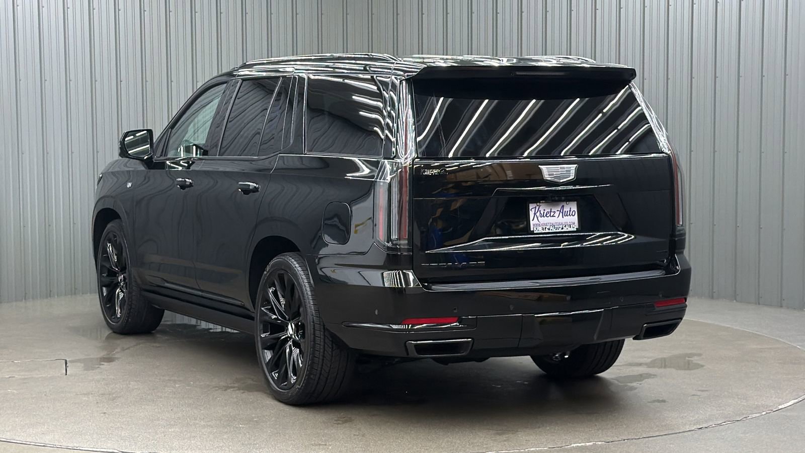 Used 2026 Cadillac Escalade Platinum Sport w/ LPO, ONYX Package AWD/4WD image 3