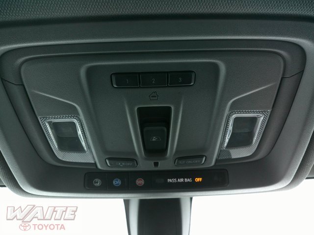 Used 2020 Chevrolet Silverado 1500 RST image 21