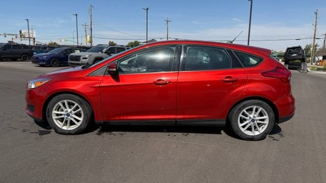 Used 2018 Ford Focus SE w/ Cold Weather Package FWD image 7