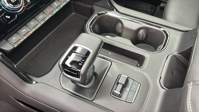 Used 2025 GMC Sierra 1500 AT4X image 27