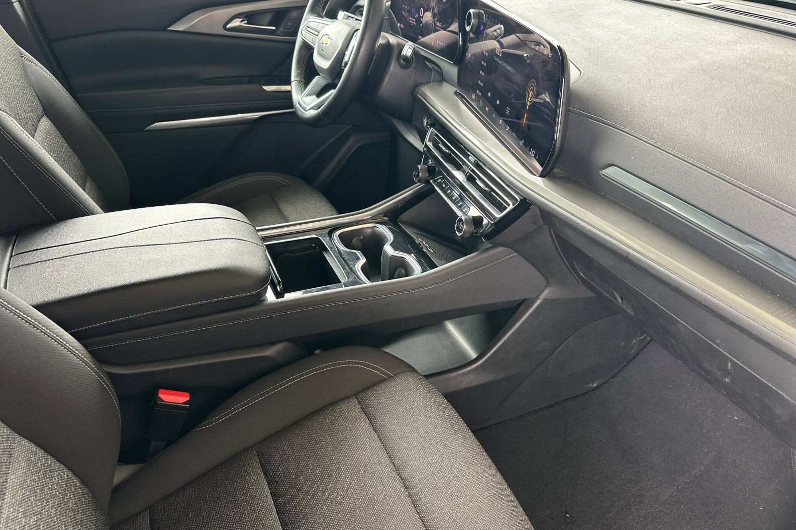 Certified 2024 Chevrolet Traverse LT FWD image 21
