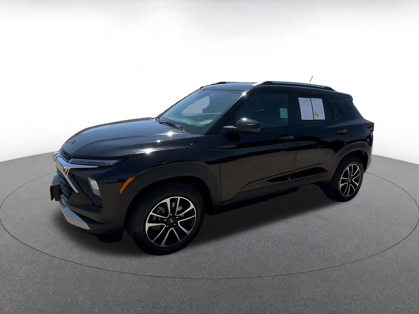 Used 2025 Chevrolet TrailBlazer LT FWD image 8