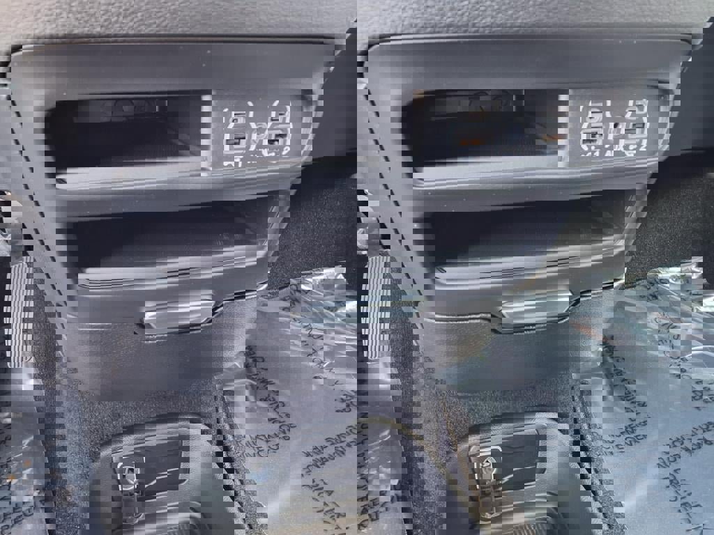 New 2025 Chrysler Pacifica Select image 13