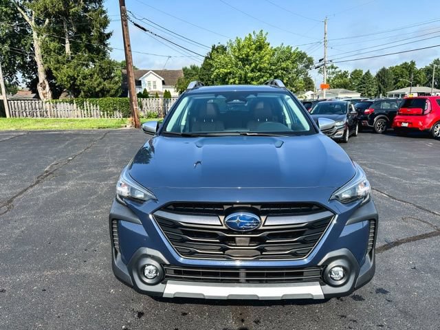 Used 2023 Subaru Outback Touring XT AWD/4WD image 2