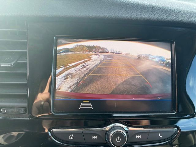 Used 2022 Buick Encore Preferred image 21