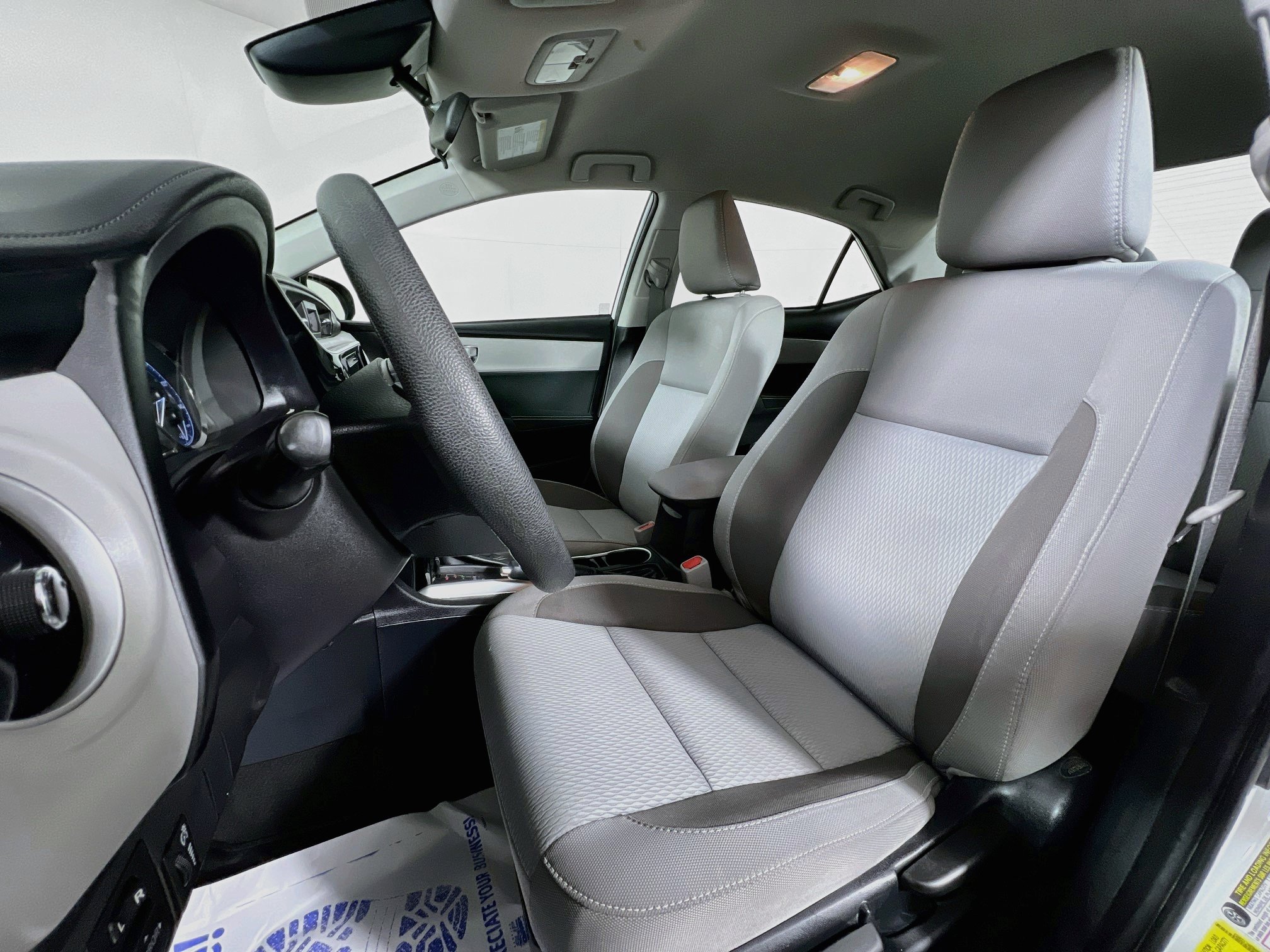 Certified 2019 Toyota Corolla LE FWD image 11
