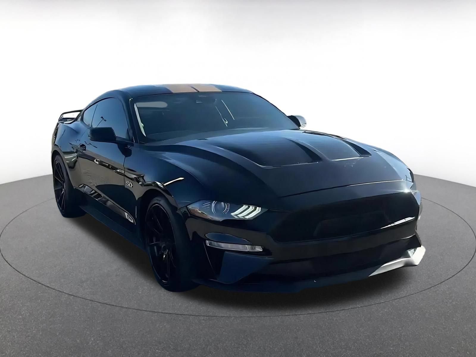Used 2022 Ford Mustang GT Premium w/ GT Performance Package RWD image 3