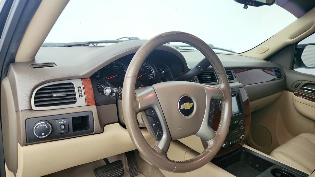 Used 2013 Chevrolet Tahoe LT RWD image 14
