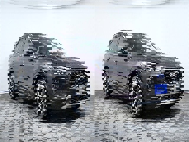 Certified 2023 Ford Escape ST-Line Select w/ Tech Pack #2 image 1