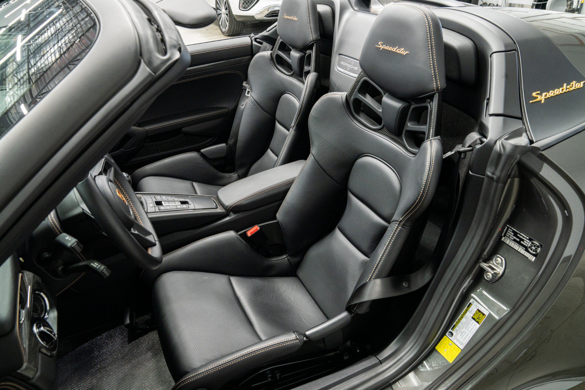Used 2019 Porsche 911 Speedster RWD image 23