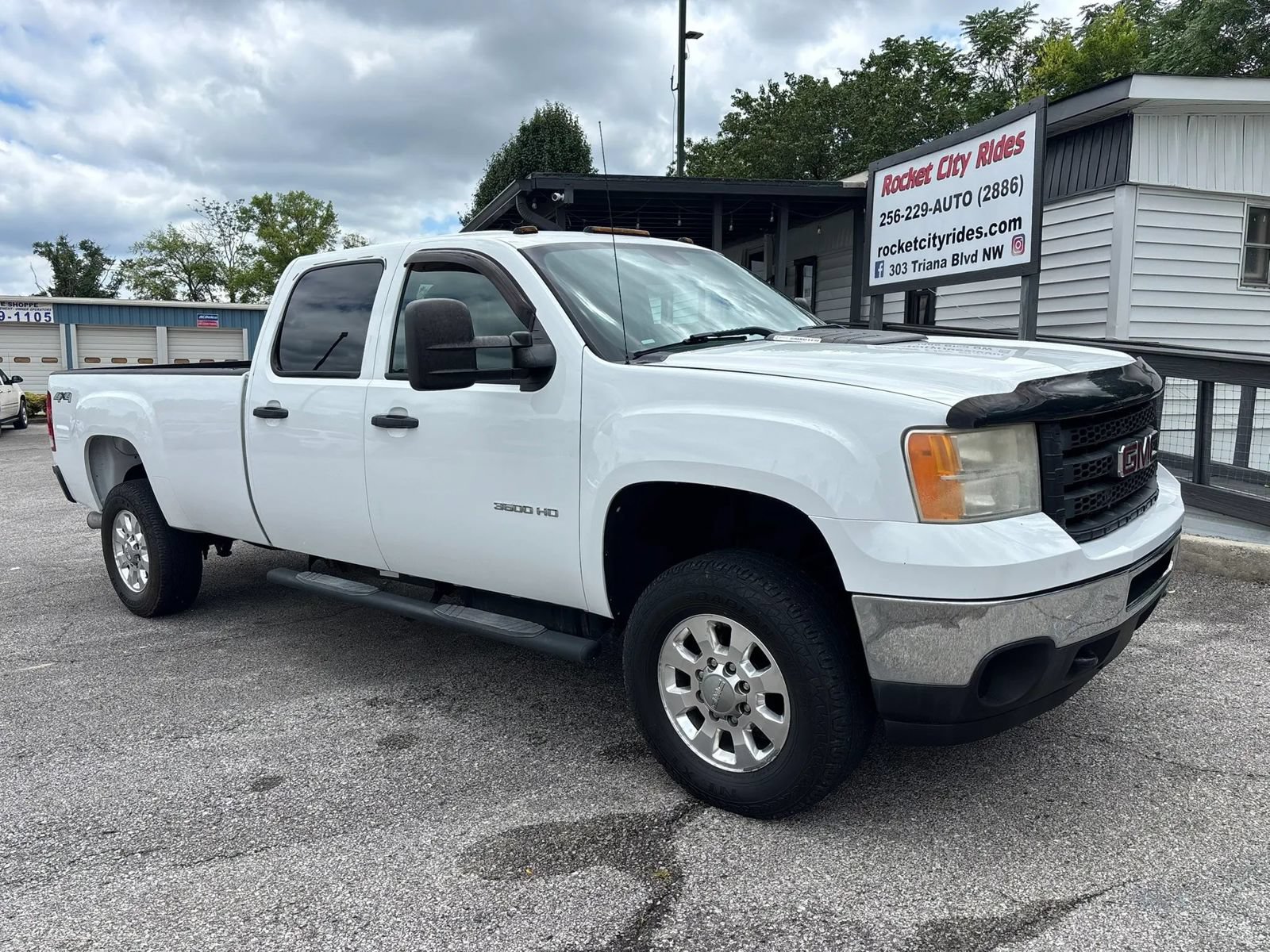 Used 2013 GMC Sierra 3500 W/T AWD/4WD image 3