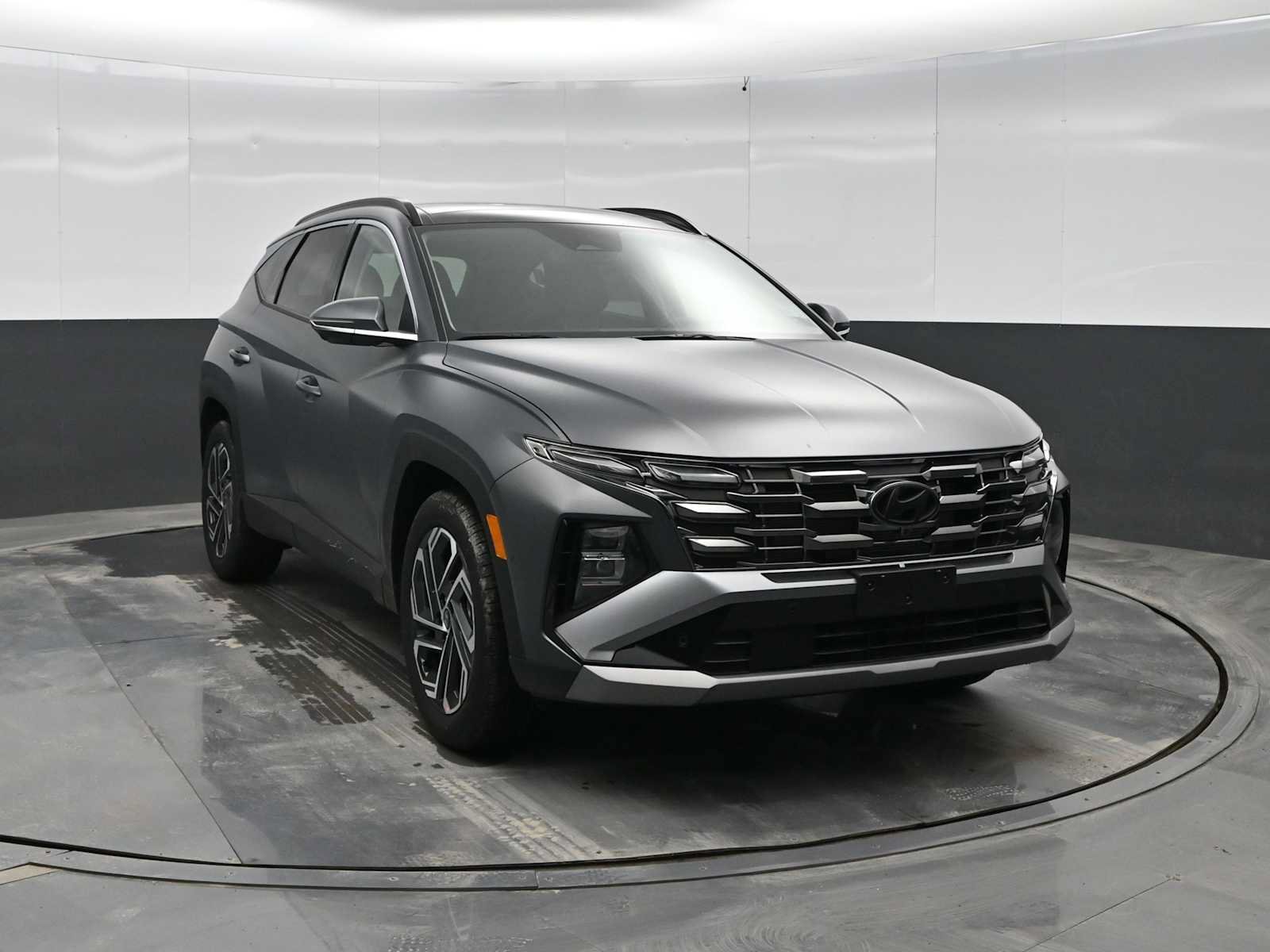 New 2026 Hyundai Tucson Limited FWD image 3