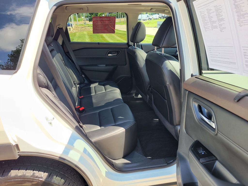 Certified 2023 Nissan Rogue SL w/ SL Premium Package AWD/4WD image 49