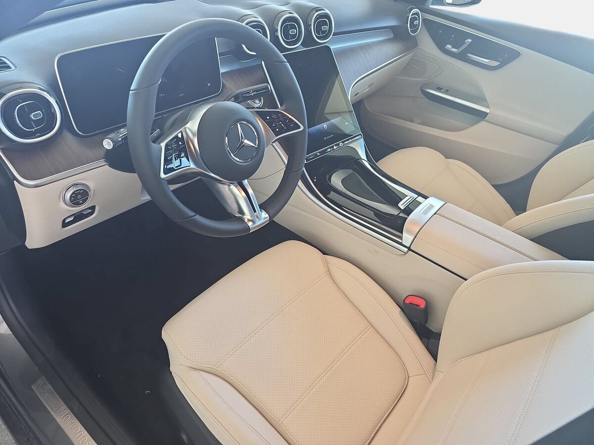 New 2026 Mercedes-Benz C 300 4MATIC Sedan image 16