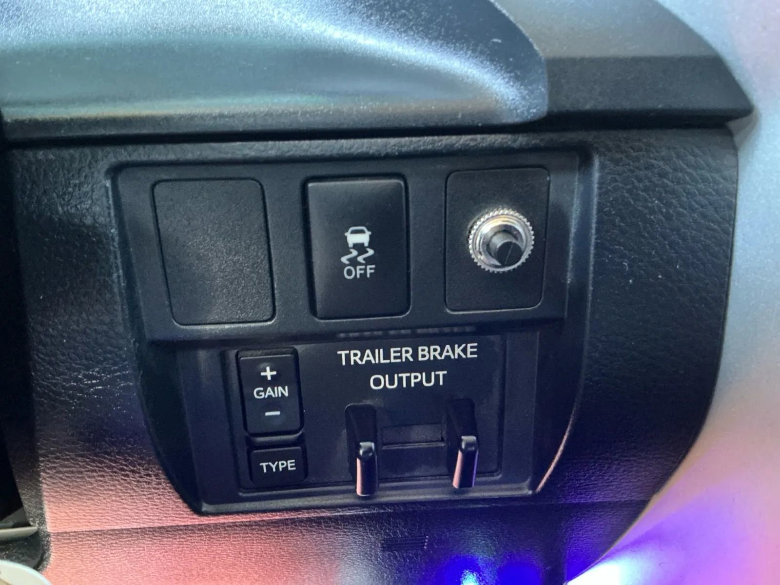 Used 2017 Toyota Tundra SR5 image 28