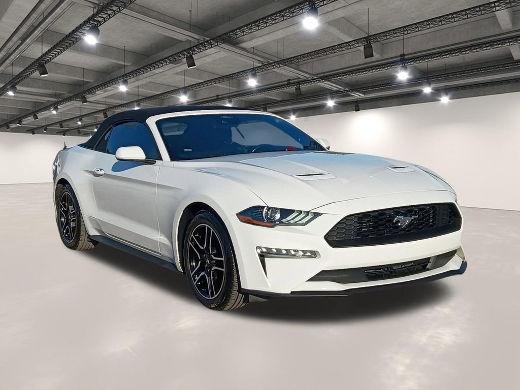Used 2022 Ford Mustang Premium image 2
