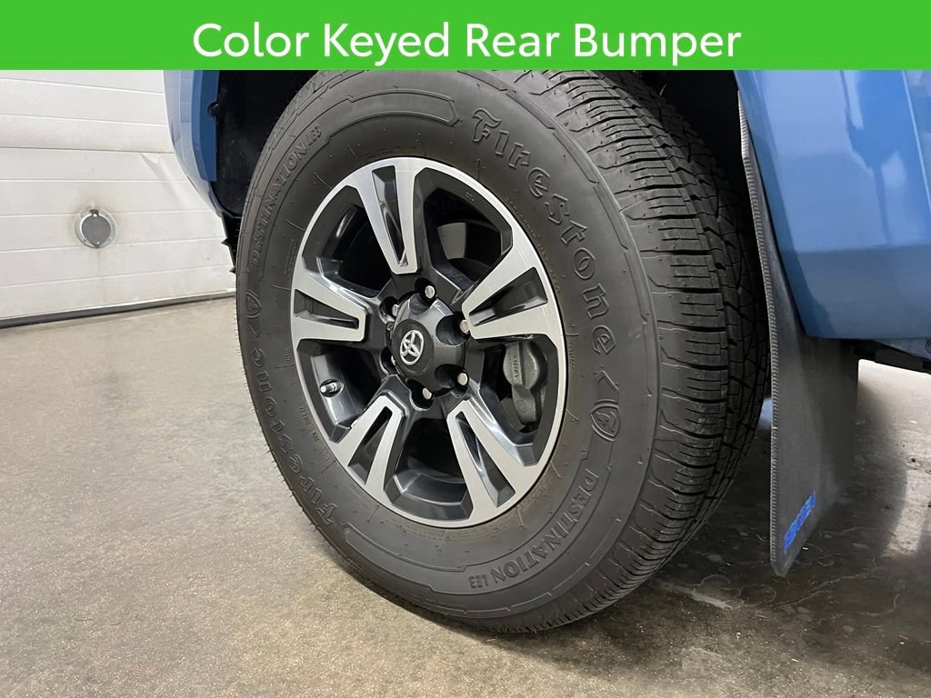 Used 2019 Toyota Tacoma TRD Sport AWD/4WD image 13