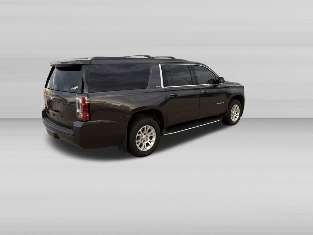 Used 2017 GMC Yukon XL SLT w/ Open Road Package AWD/4WD image 5