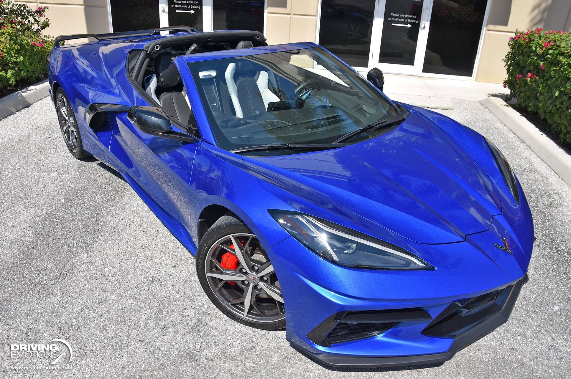 Used 2020 Chevrolet Corvette Stingray Premium Cpe w/ 3LT Preferred Equipment Group RWD image 4