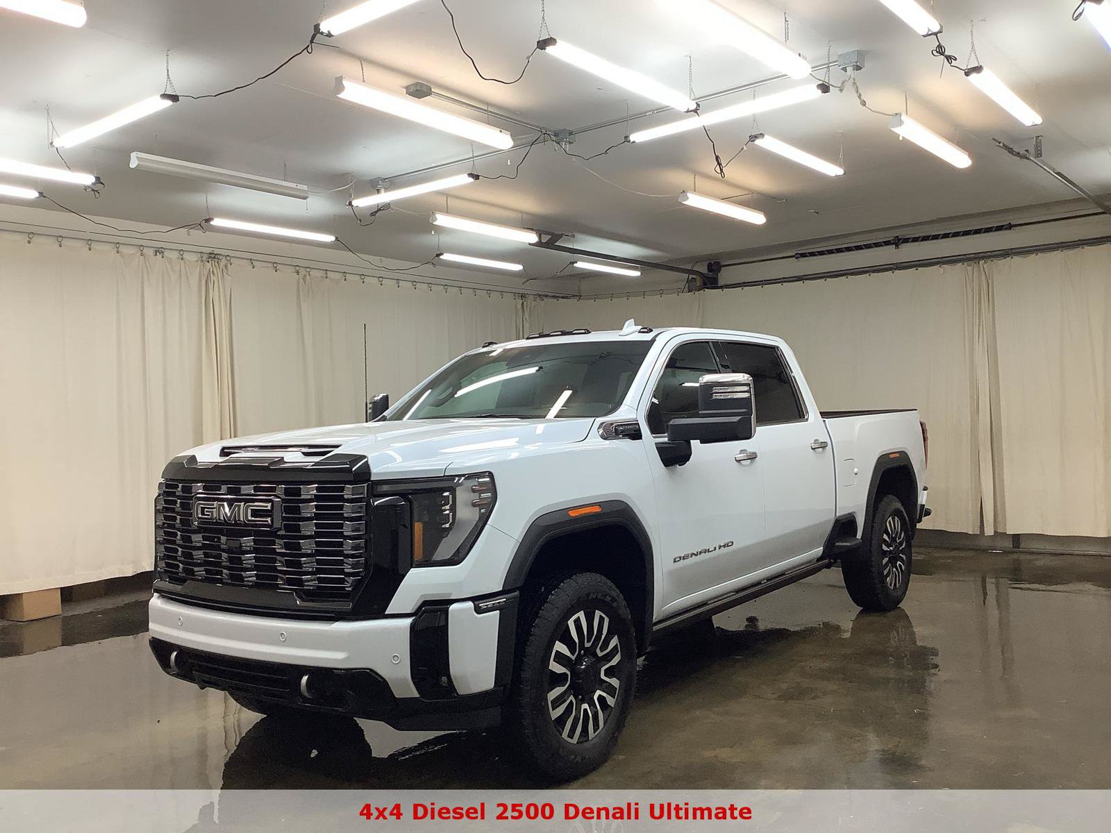 Used 2026 GMC Sierra 2500 Denali Ultimate AWD/4WD image 1