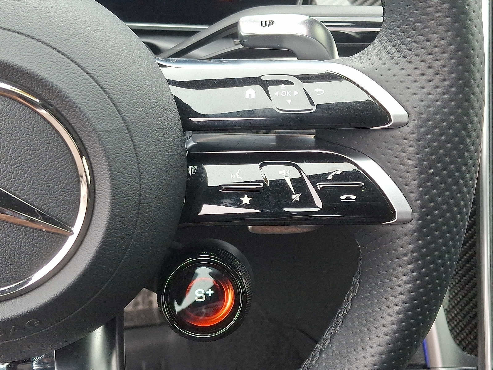 Used 2025 Mercedes-Benz C 36 AMG S image 23