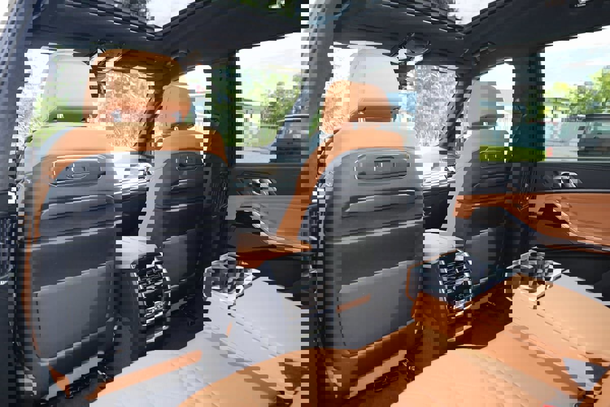 Used 2023 BMW X7 xDrive40i w/ M Sport Package image 76