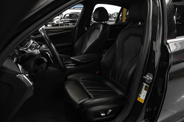 Used 2018 BMW 540i RWD image 31