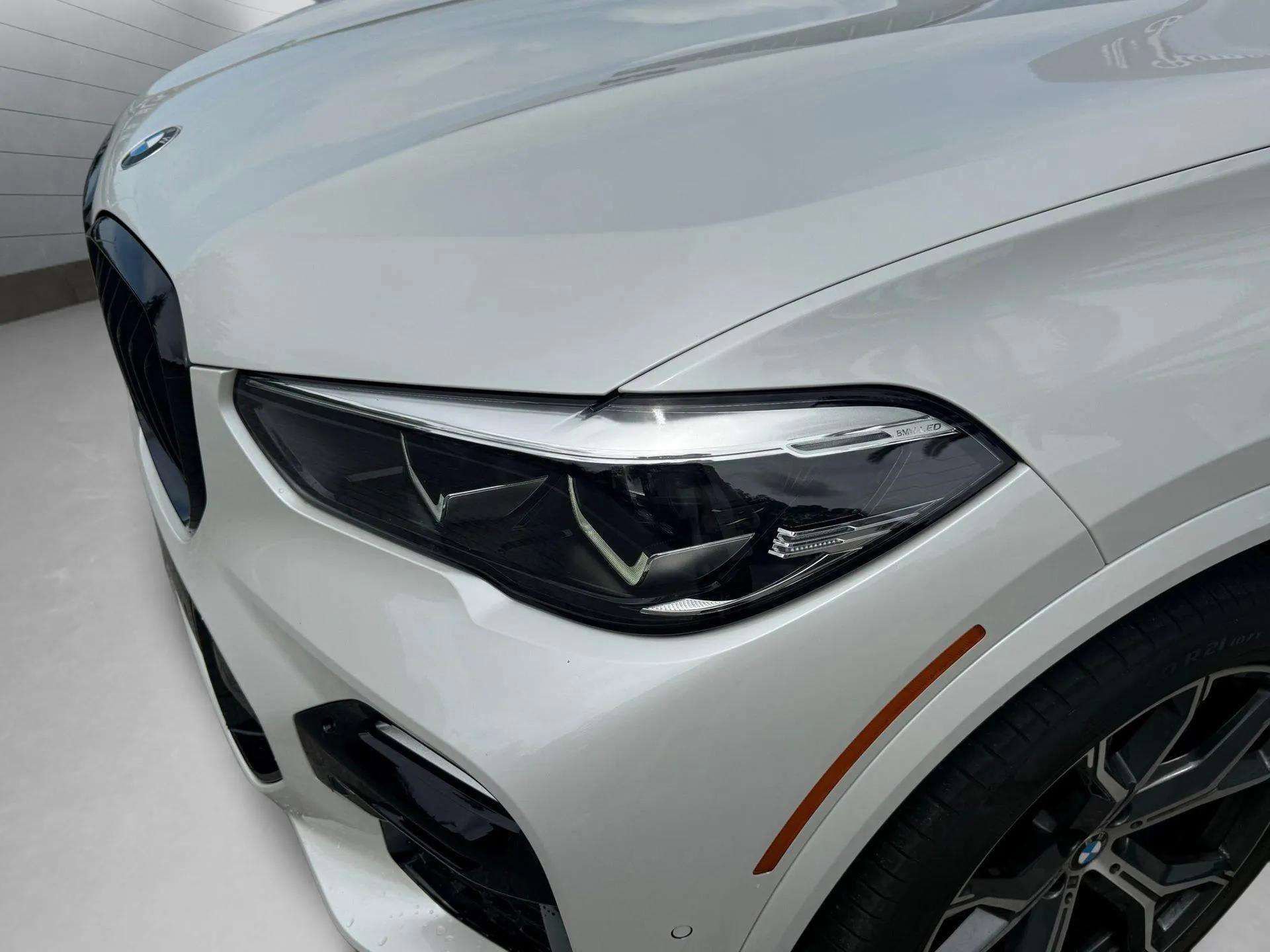 Used 2021 BMW X5 xDrive40i w/ M Sport Package image 26