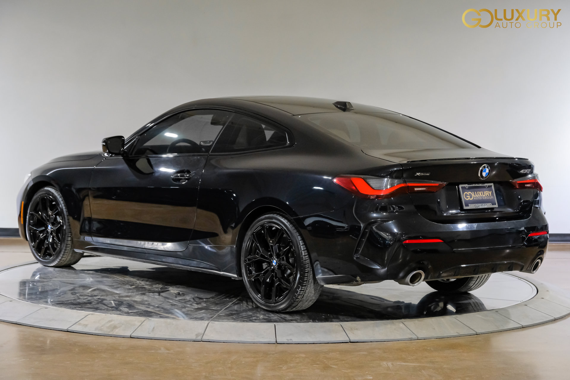 Used 2026 BMW 430i xDrive Coupe w/ M Sport Package AWD/4WD image 12