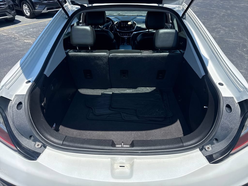 Used 2017 Chevrolet Volt Premier w/ Driver Confidence Package FWD image 13