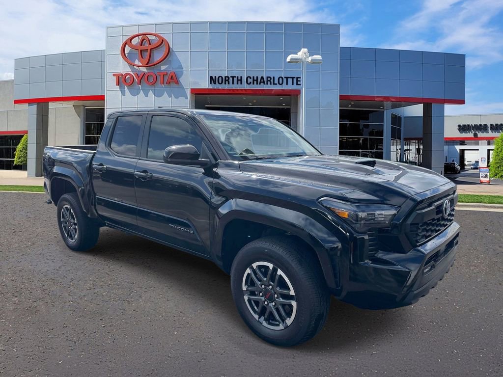 Used 2024 Toyota Tacoma TRD Sport RWD image 3