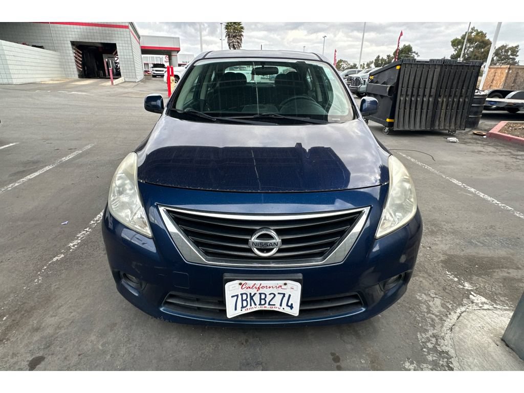 Used 2014 Nissan Versa w/ Tech Package FWD image 3