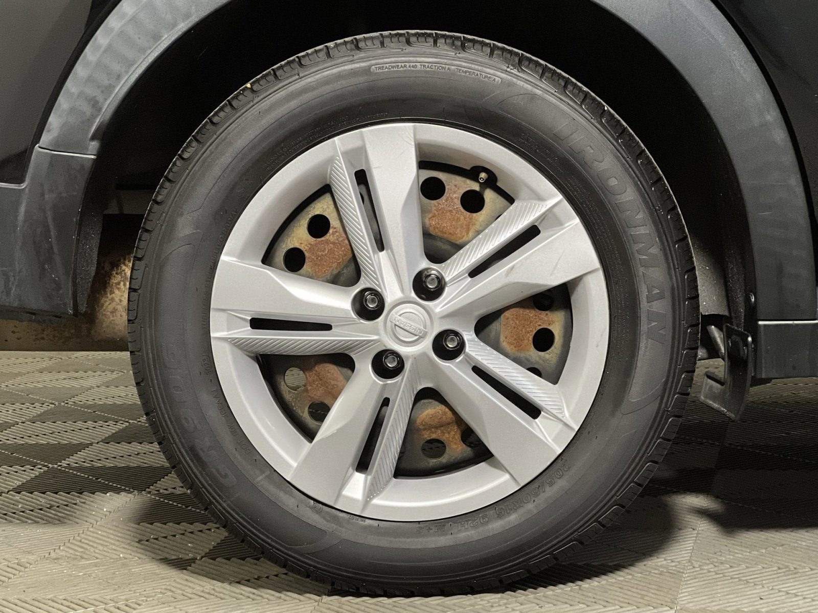 Used 2021 Nissan Kicks S image 10