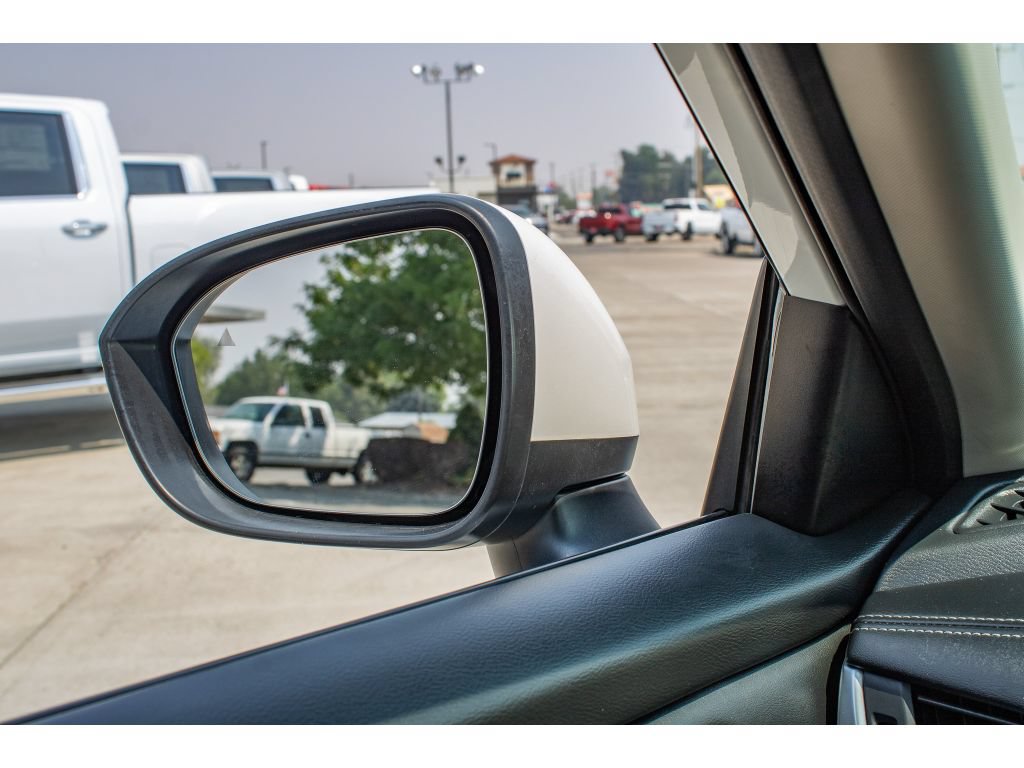 Used 2024 Nissan Rogue SV AWD/4WD image 32