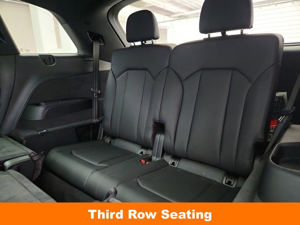 Used 2021 Audi SQ7 Premium Plus w/ Executive Package image 30