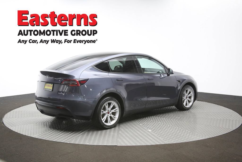Used 2022 Tesla Model Y Long Range image 39