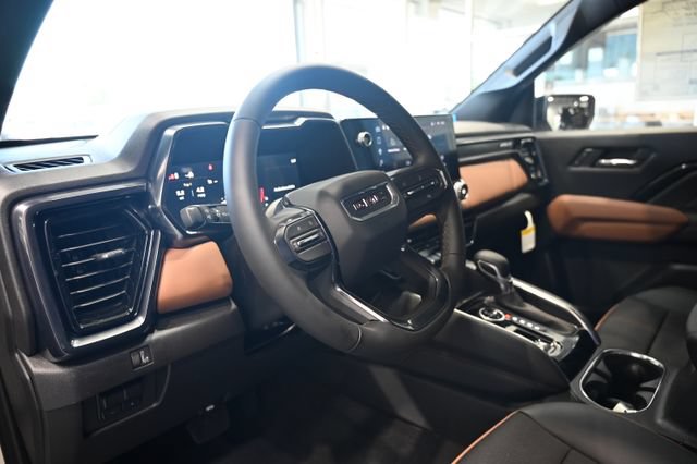 New 2026 GMC Canyon AT4 AWD/4WD image 21