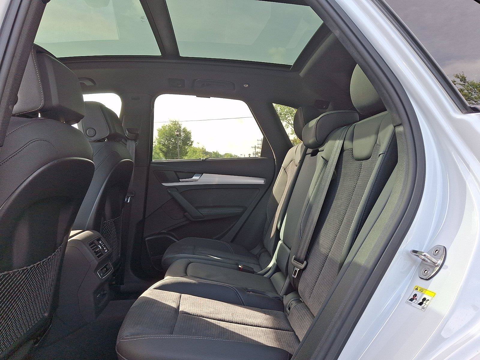 Used 2024 Audi Q5 e Prestige AWD/4WD image 10