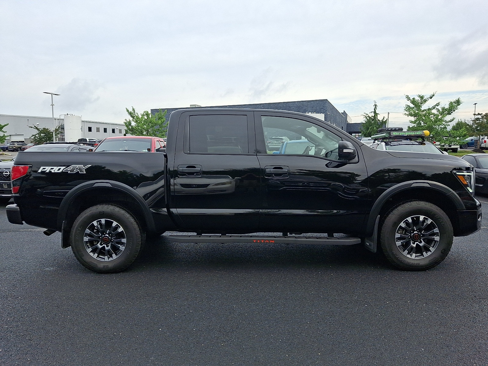 Certified 2024 Nissan Titan PRO-4X w/ Pro-4x Convenience Package AWD/4WD image 8