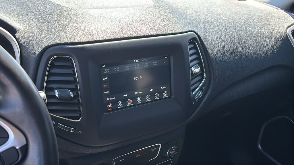 Used 2020 Jeep Compass Latitude w/ Cold Weather Group image 19
