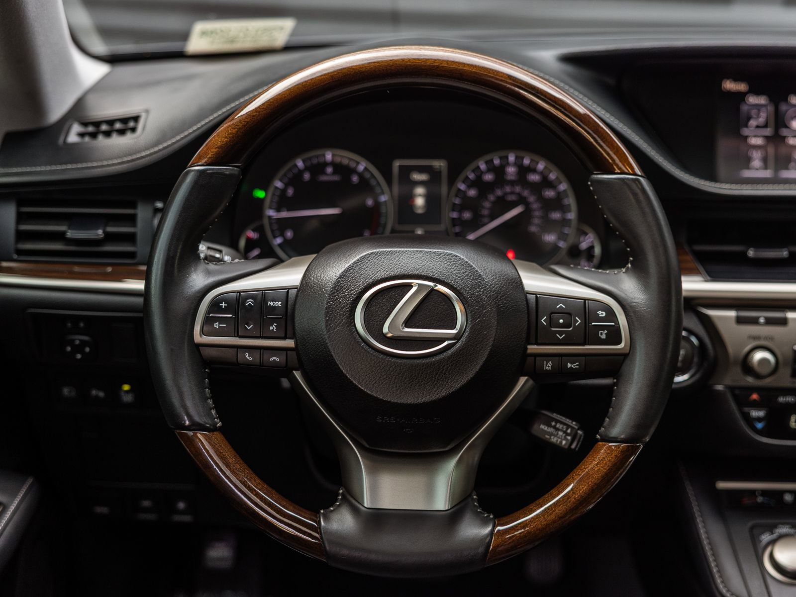 Used 2016 Lexus ES 350 w/ Navigation System Package image 14