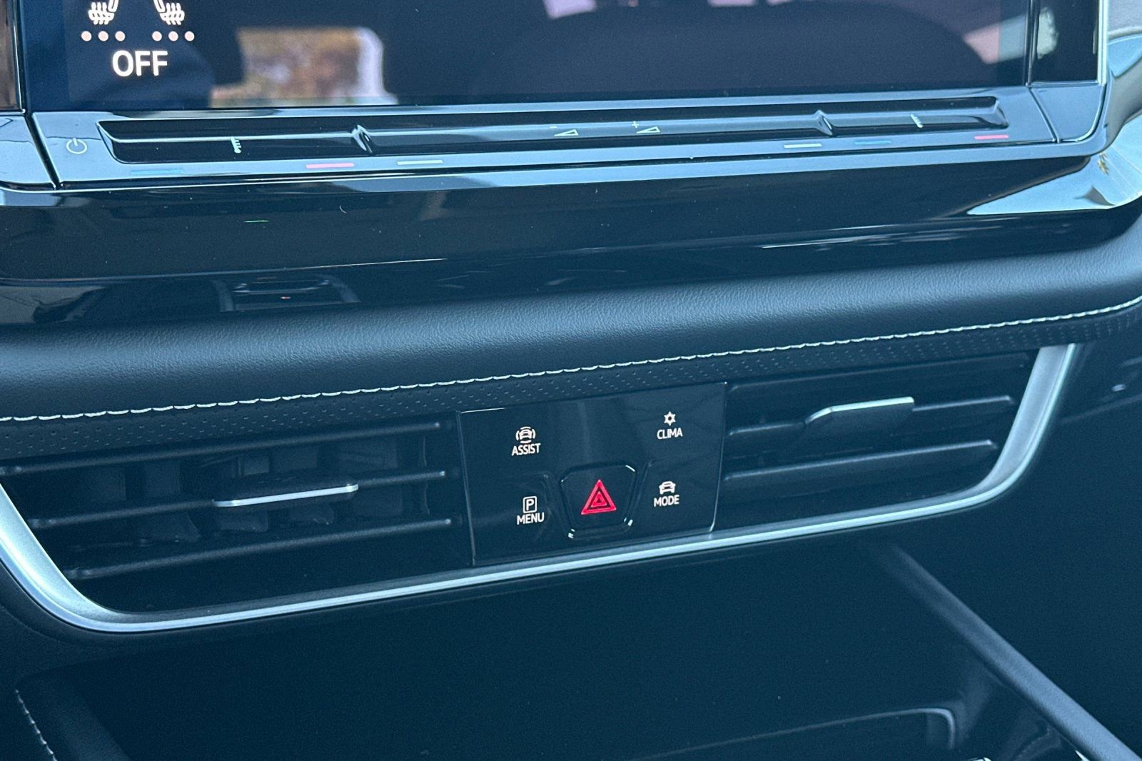 New 2026 Volkswagen Atlas SE image 19