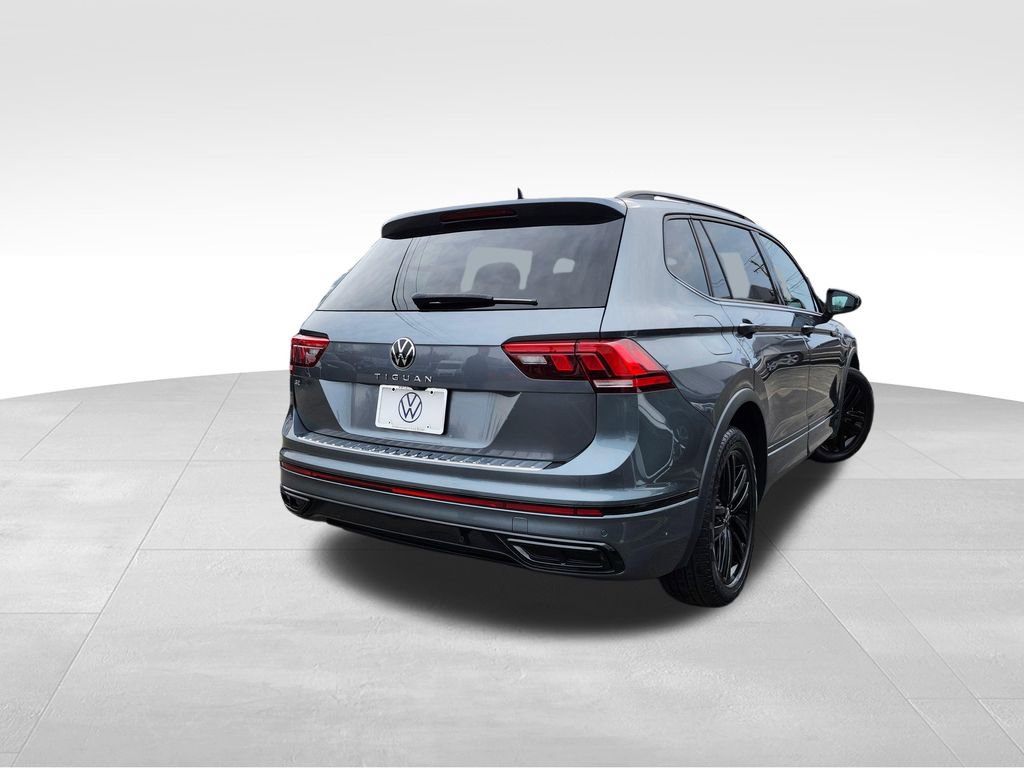 Certified 2022 Volkswagen Tiguan SE R-Line image 6