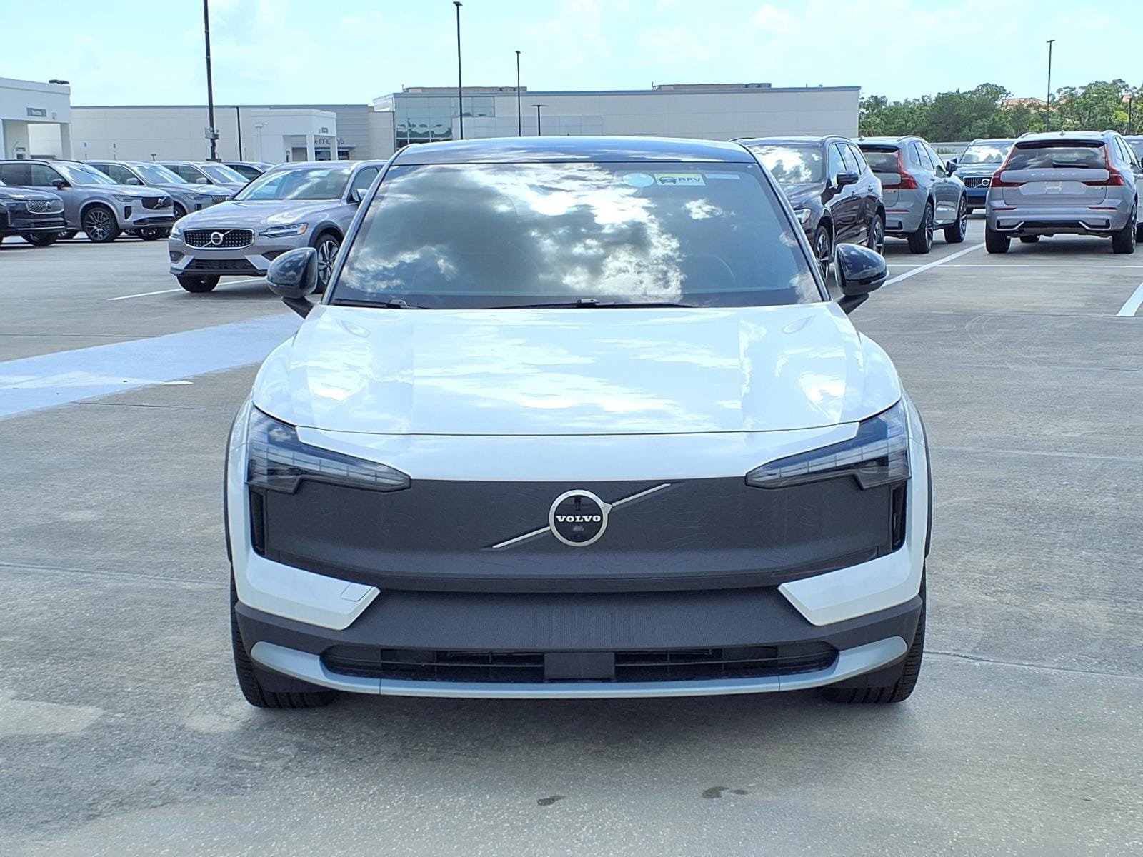 New 2026 Volvo EX30 Cross Country Ultra AWD/4WD image 2