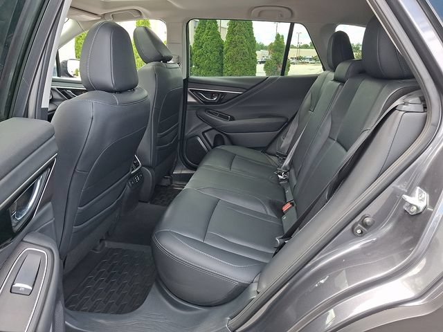 Used 2023 Subaru Outback Touring AWD/4WD image 10
