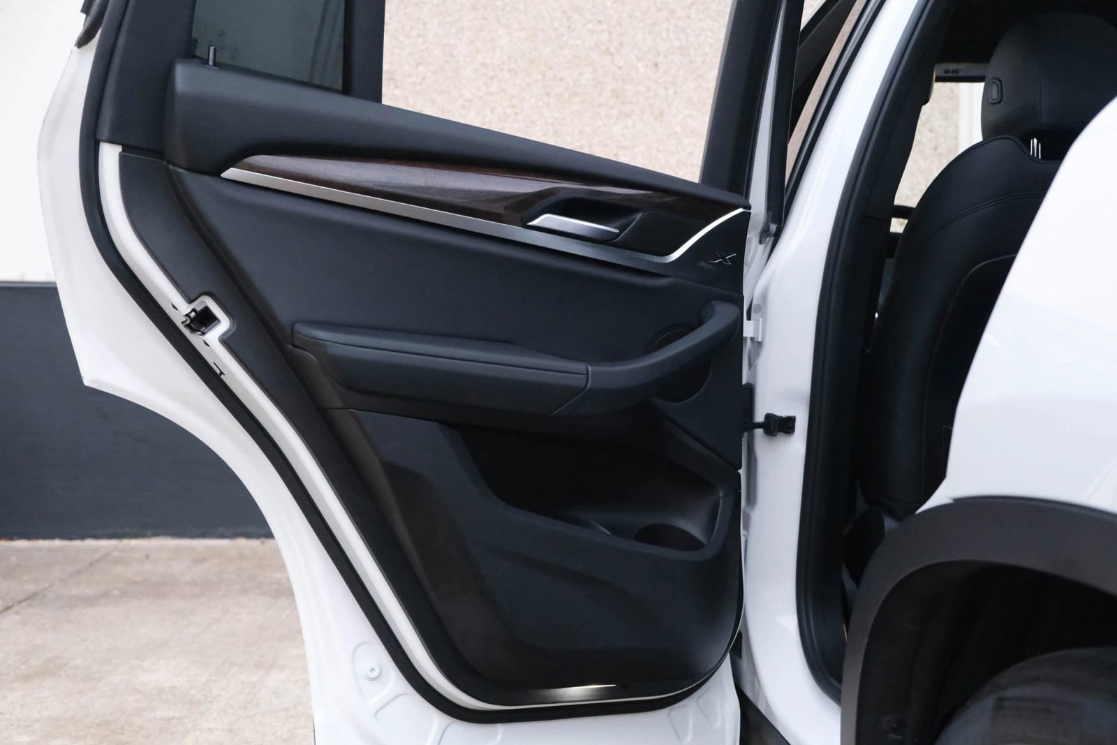 Used 2021 BMW X3 xDrive30e w/ Convenience Package (ZC2) image 24