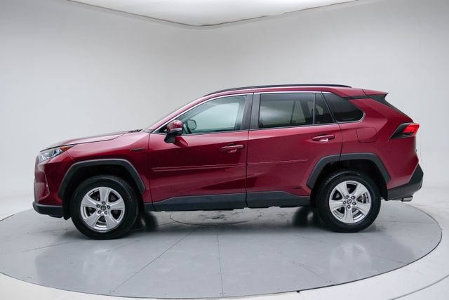 Used 2021 Toyota RAV4 XLE w/ Convenience Package AWD/4WD image 5
